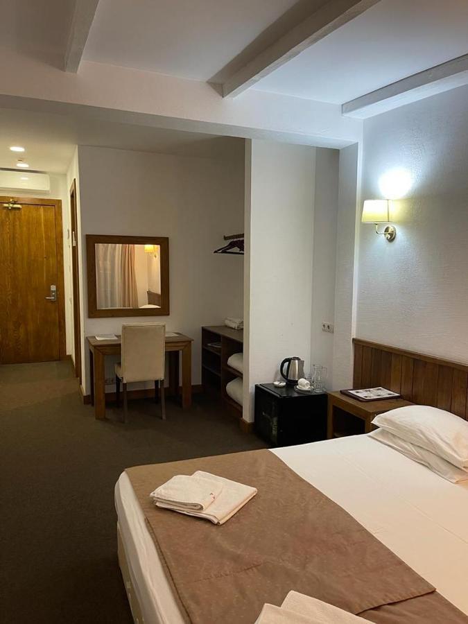 Dem Hotel ซุคุม ภายนอก รูปภาพ