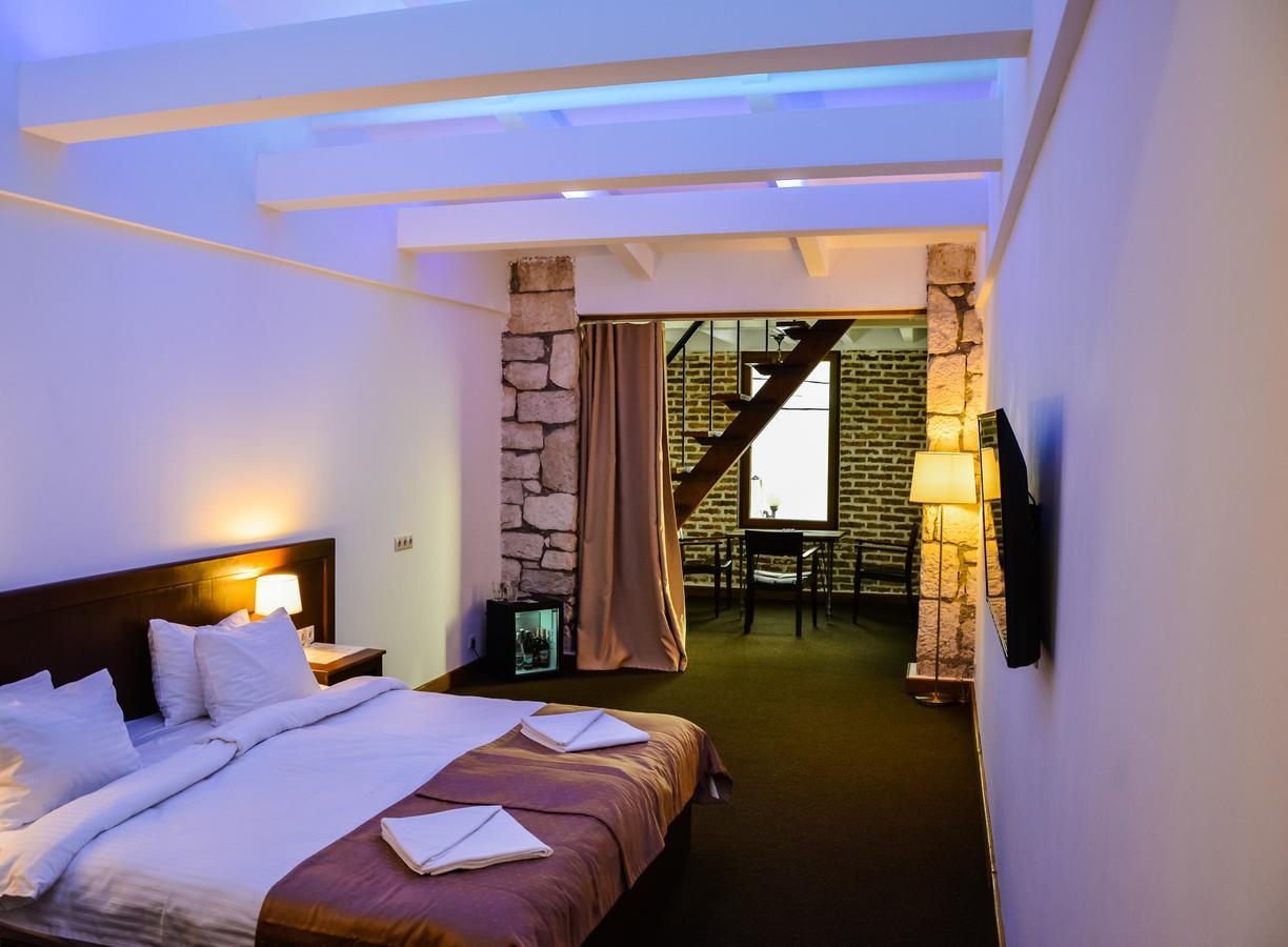 Dem Hotel ซุคุม ภายนอก รูปภาพ